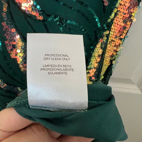 City Studio One Shoulder Sequin Gown Size 9/10 Green Formal Dress Slit - Picture 7 of 10